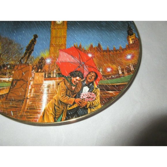 Higgins Bond RAINY DAY IN LONDON Collectible Plate - Picture 5 of 5